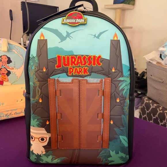 Jurassic Park Loungefly Backpack & Wallet Set - Picture 2 of 14